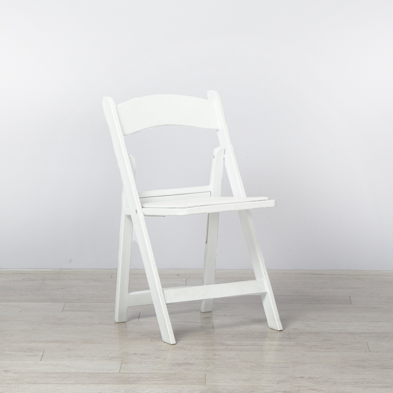Outdoor Folding Resin Chair - White