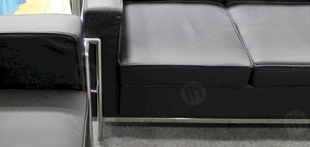 Furniture for Sporting Events https://d1hcs5uofxldvl.cloudfront.net/online-furniture-hire/article_additional/furniture-for-sporting-events3/furniture-for-sporting-events3-740x350.jpg - Sofas situated where they're needed.