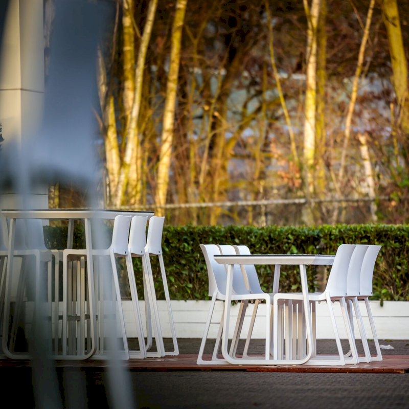 White Kansas Linking Chair