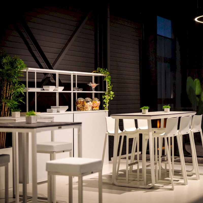 Kansas Linking Bar Stool - White